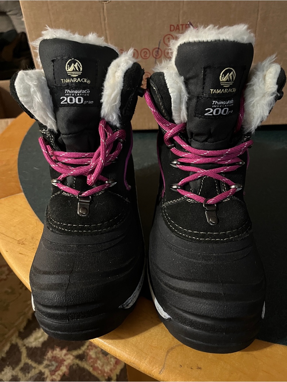Women's Black Winter Snow Boots with Pink Laces 7